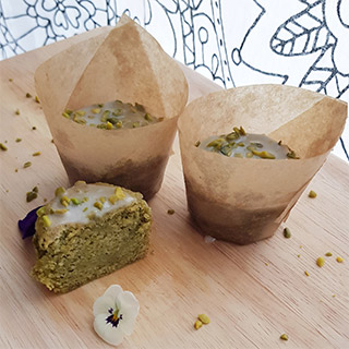 Pistachio Cupcakes - Green Vegan Delight